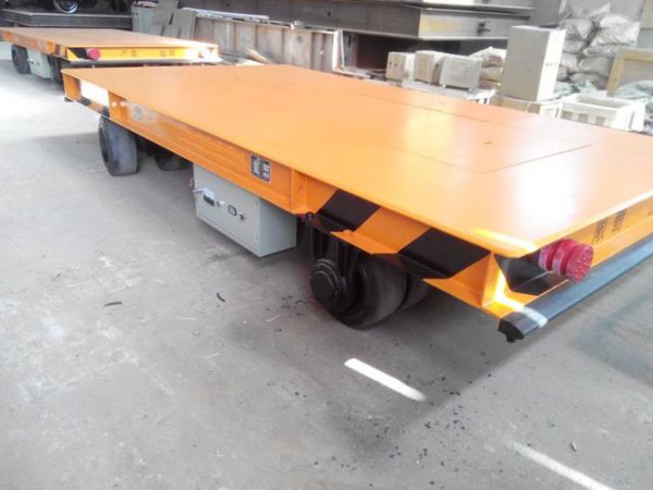 無軌轉(zhuǎn)向電動(dòng)平車